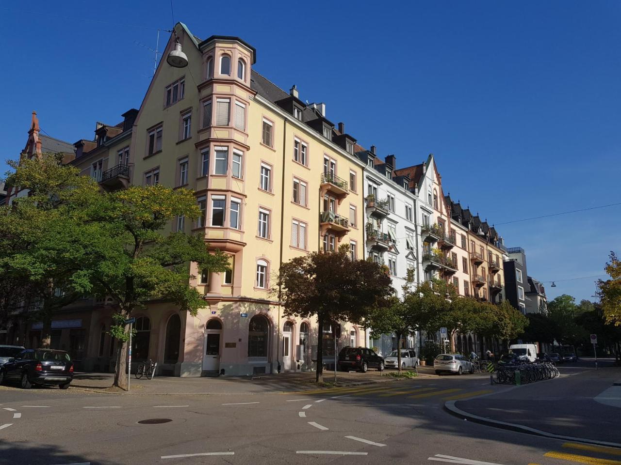 Budget Youth Hostel Oberengstringen Экстерьер фото